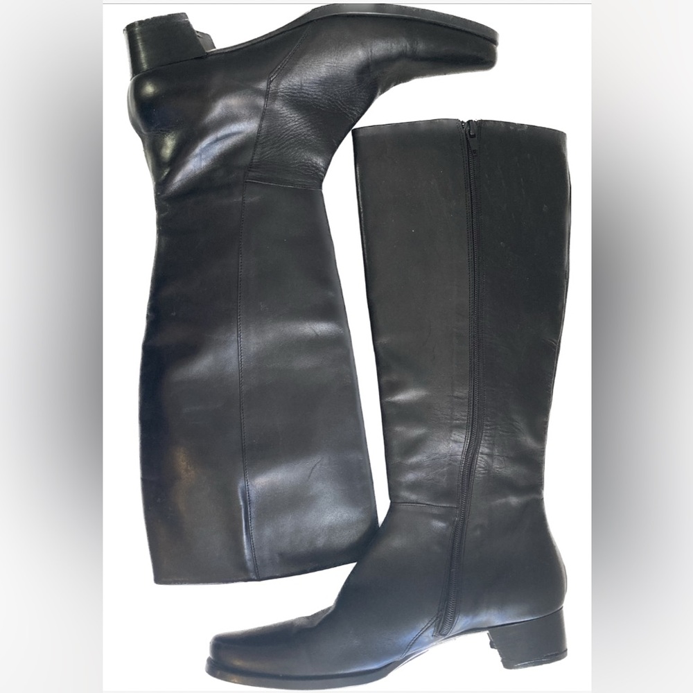 Paola Ferri Black Leather Knee High Boots in Black